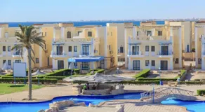 Cozy sunny ground chalet with terrace-Ras Sudr - Image 4