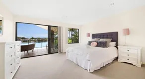 MARINA VIEW - WATERFRONT LUXURY - Image 2