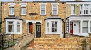 Stunning 3BR Townhouse - Central Oxford - Pass the Keys - Image 4