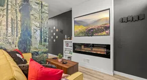 Prime Fishtown- King Beds- Free Gated Parking - Image 2