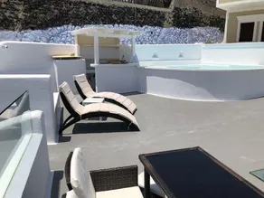 Boutique 88 Fira - Image 2