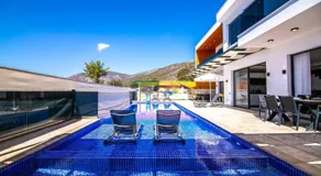 Villa Olivet-Kalkan- Huge Private Pool and lovely garden-Jakuzzies-Sauna-Turkish Hamam - Image 4