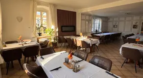 Gasthaus & Pension Grüner Baum Eberbach - Image 4