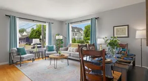 Walk to Restaurants & Pubs, Spacious with Best Beds - Image 2