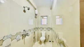 POP 83968B Townhouse - Sugandha More - Image 3