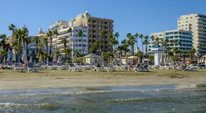 Les Palmiers Beach Boutique Hotel & Luxury Apartments - Image 5