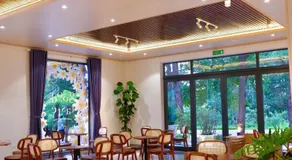Diamond Luxury Hotel & Café Măng Đen - Image 3