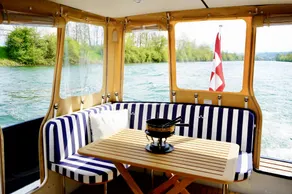 3 Lacs Yacht - Image 3