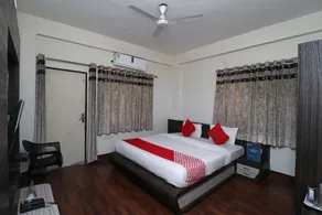 OYO Hotel Smriti Grand - Image 2