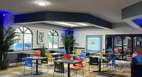 Coratel Inn and Suites By Jasper Eagan ST Paul Airport & Mall of America - Image 5