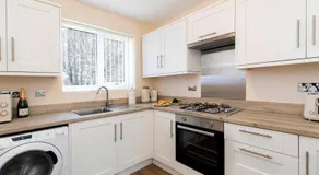 Highcliffe View - Image 5