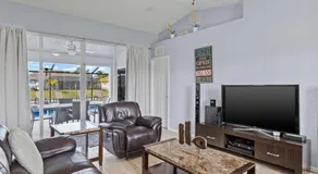 Casa Bella- Upgraded Waterfront Residence in Cape Coral with Heated Pool and Free Bikes - Image 2
