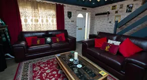 Quidditch Quarters Themed Property - Image 4