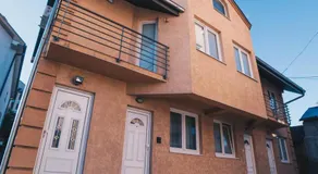 Boutique Luxury Apartments - Image 4