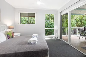 Trinity Beach 2BR Apartment; Pools, 500 m to beach - Image 5