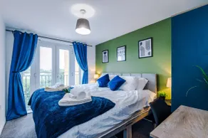 The Salford Luxe | Modern 2 Bed with City Views - Image 2