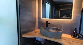 Tiny House Experience - Image 2