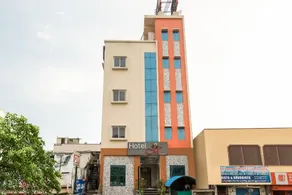 Hotel O M - Image 2