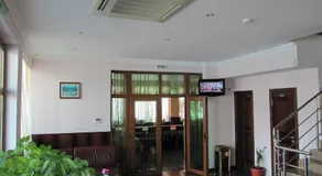Maverick Hotel - Image 3
