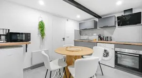 Le Repaire - Love Room - Jacuzzi - Wifi - Image 3