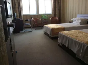 Huidu Business Hotel - Image 3