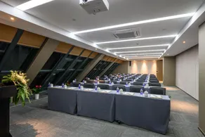 Maison New Century Hotel Ningbo Zhenhai New City - Image 3