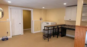 King Bed Room - Image 4