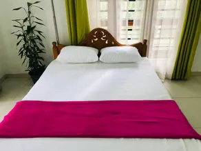 White Square Home-stay - Image 4