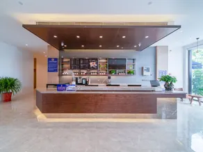 Hanting Premium Hotel Youjia Wuhan Etouwan Metro Station - Image 4