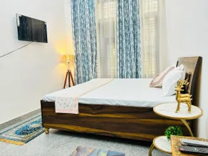 Flat in gurugram near medanta hospital - Image 2
