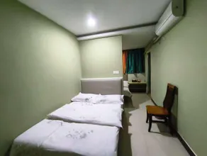 88 Chain Apartment - Image 5