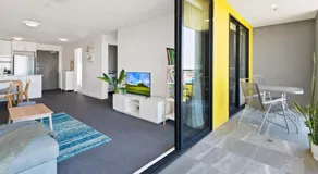 Executive and Spacious Apartment with Balcony - Image 3