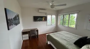 Hill top 2-bedroom home with charming view - Image 2