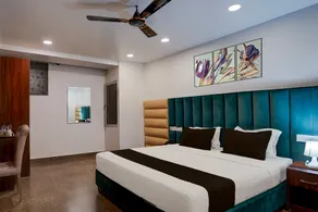 Hotel O R S Golden by RS Group - Image 2
