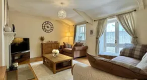 Culver Bungalows - Image 2