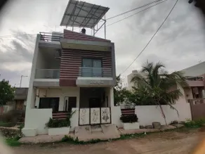 Luxurious 4BHK Bunglow - Image 4