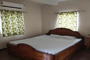 SPOT ON Senapati Inn Khandagiri - Image 5