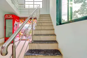 OYO Flagship Malhar Lodging & Boarding - Image 4