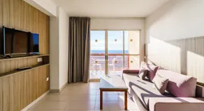 Apartamentos El Faro By Mc - Image 2