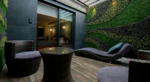 Hotel Catalina - Image 2