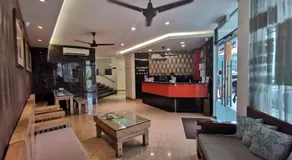 Padungan Hotel - Image 2