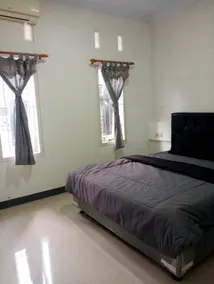 NEVA HomeStay Villa Estetik Jogjakarta - Image 3