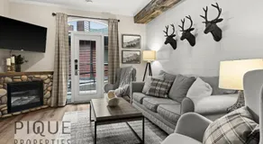 Mystic Mountain Chalet, Heated Outdoor Pool & Hot Tub, Free Parking, Fast Wifi! - Image 2