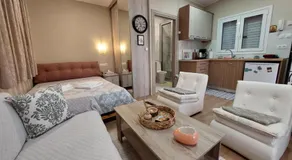 STUDIO 1 Irini - Image 2