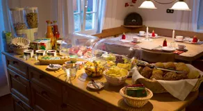 Beate's Bed & Breakfast - Image 2