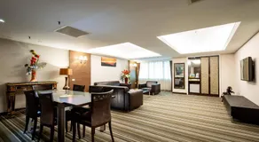 Yoyo Hotel - Image 3