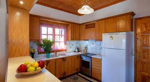 Evelina House - Image 3