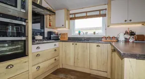 8 Summerleaze - Image 4