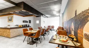 Hotel Oáza Praha - Image 3