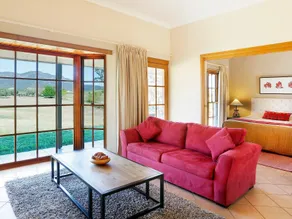 Berenbell Vineyard Retreat - Image 2